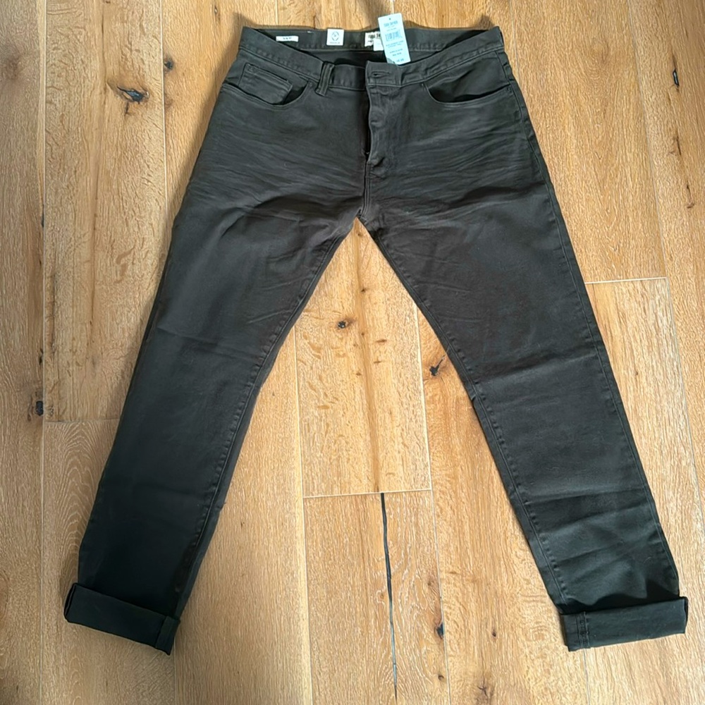 Todd Snyder olive green jeans. Never worn. They did not fit